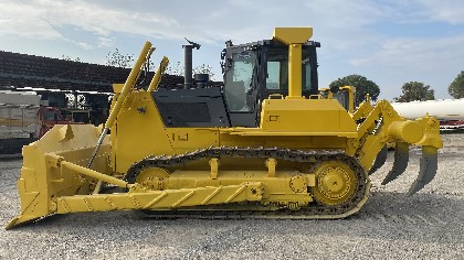 Komatsu D85EX-15E0